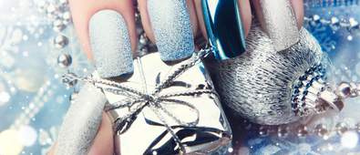Christmas nails